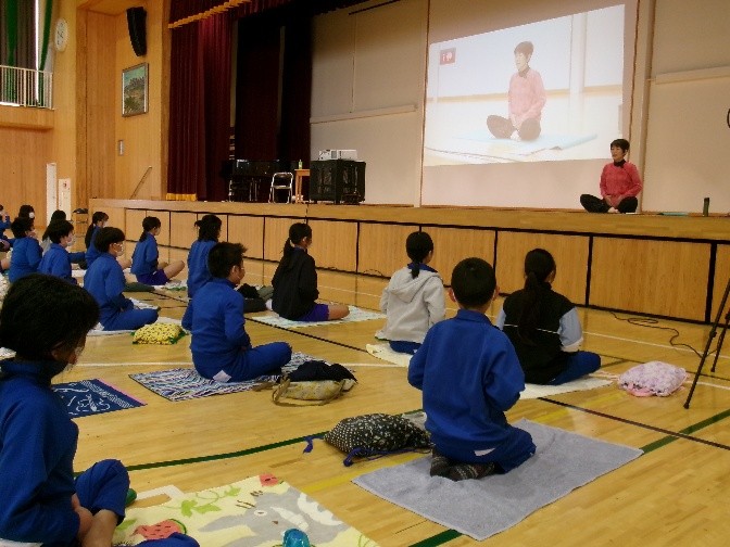 栃木県那須塩原市立黒磯小中学校合同,ヨガ教室